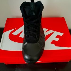 BLACK NIKE BAKIN POSITE- Size 13